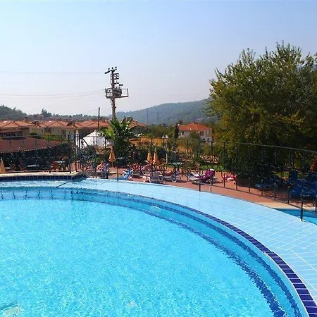 酒店 Destina 厄吕代尼兹